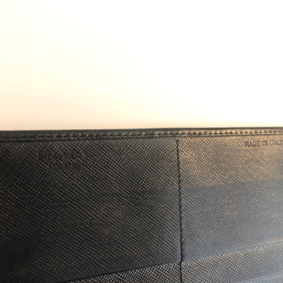 PRADA Wallet - Picture 3 of 6